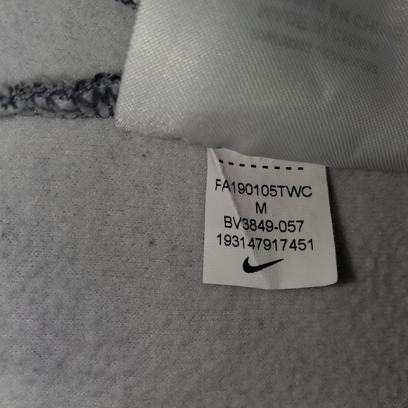 Nike boys jacket/sweatshirt - Picture 6 of 8